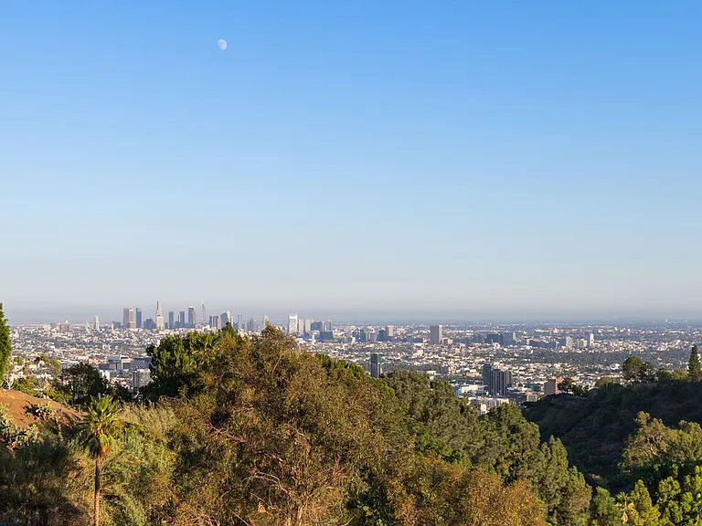 7080 W Mulholland Dr — Photo 46