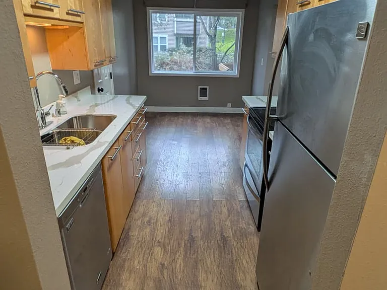 17211 NE 45th St #83 — Photo 4