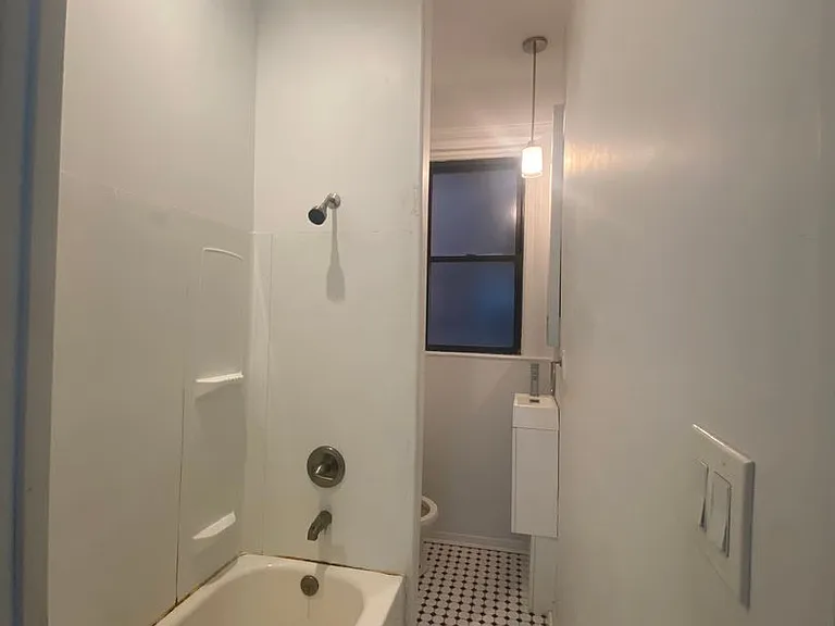 4901 Friendship Ave. — Photo 62
