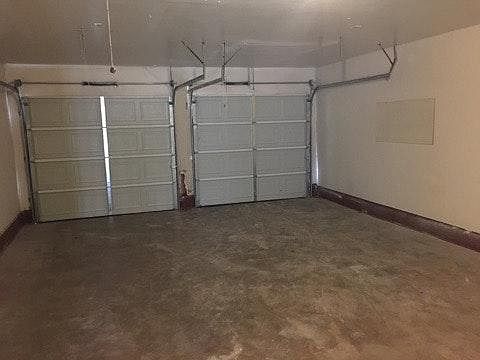 3rd image of 4700 Crest Pl