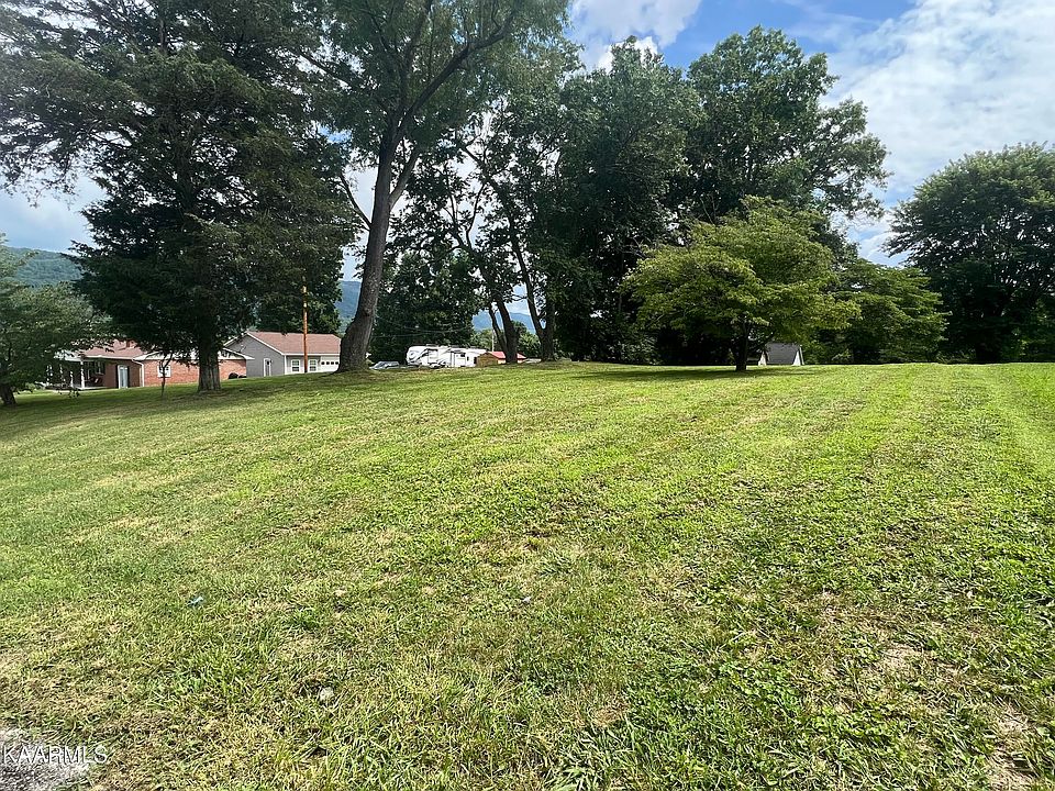 1st image of Eastwood Dr