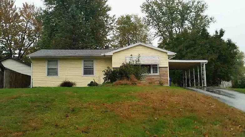 2816 Eastern Ave photo 1