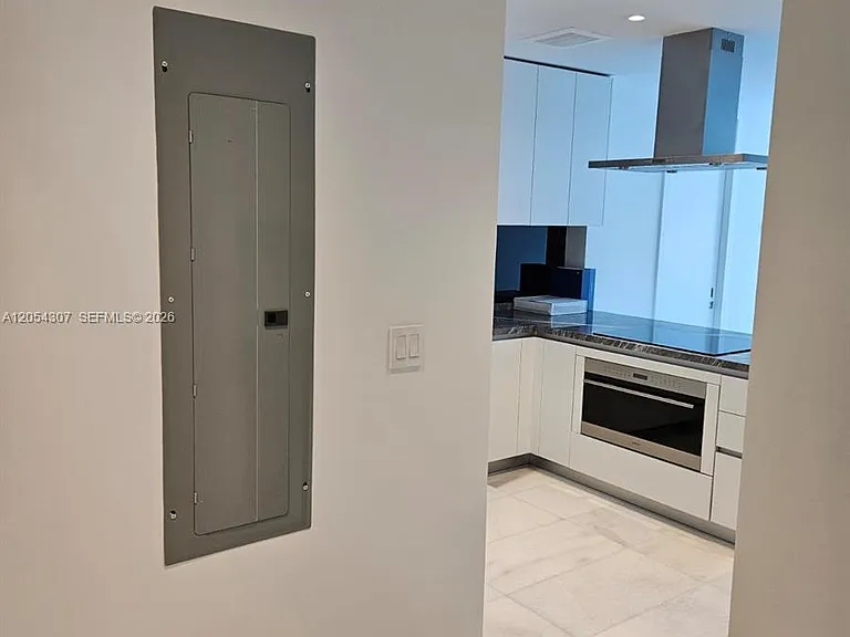 700 NE 26th #1104 — Photo 36