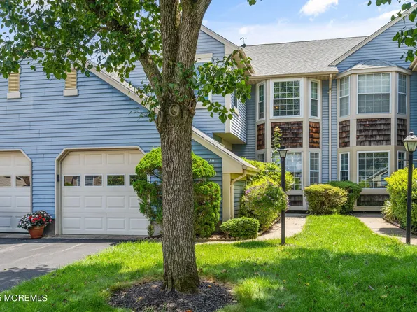 2B Surrey Court #2B, Monroe, NJ 08831