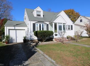 858 Pinewood Rd, Union, NJ 07083