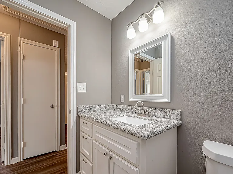 1513 George St — Photo 23