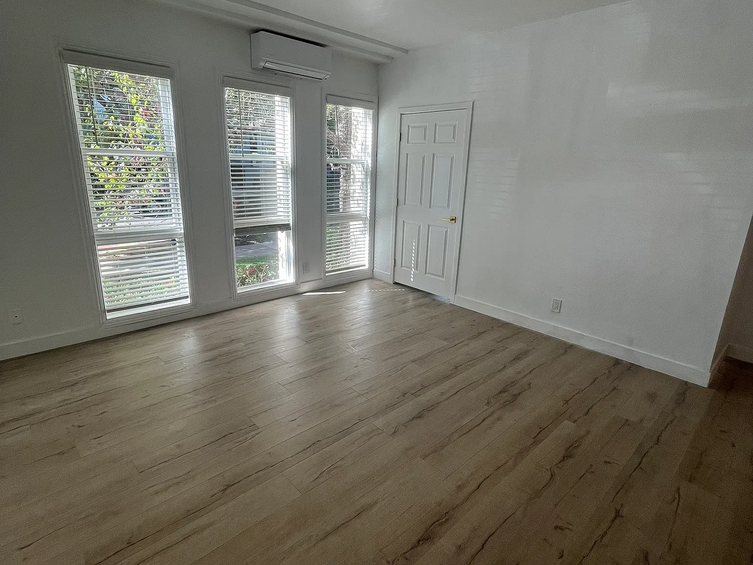 1 bed, 875 sqft, $2,500 — Photo 3