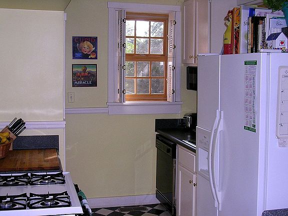 5th image of 3001 Grant St