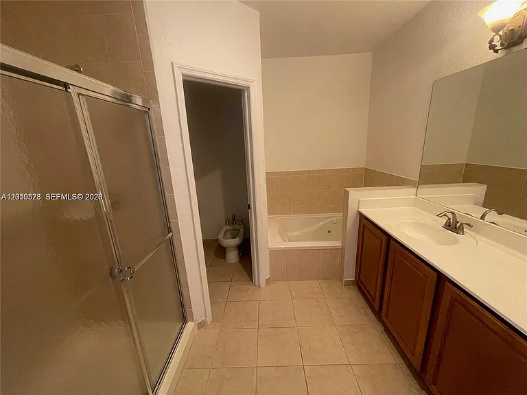 7931 NW 114th Ct — Photo 22
