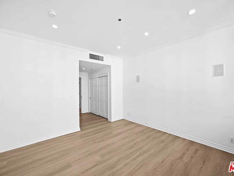 10724 Wilshire Blvd #Penthouse 1505 — Photo 36