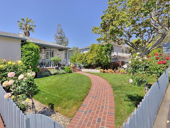 3rd image of 339 Gordon Ave