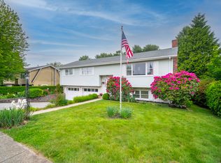 133 Capstan Ave, Groton, CT 06355