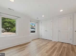 3325 11th St NW APT 1, Washington, DC 20010