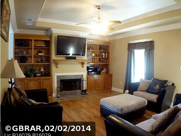 5th image of 32480 Glenwood Dr