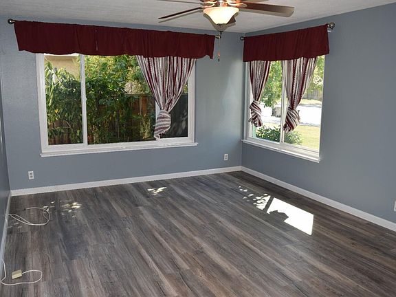 4th image of 240 Vineyard Dr