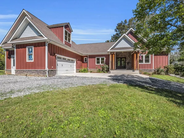 426 Simmons Tawzer Rd, Chickamauga, GA 30707