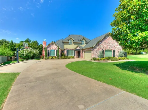 2325 Sugarberry Cir, Edmond, OK 73034