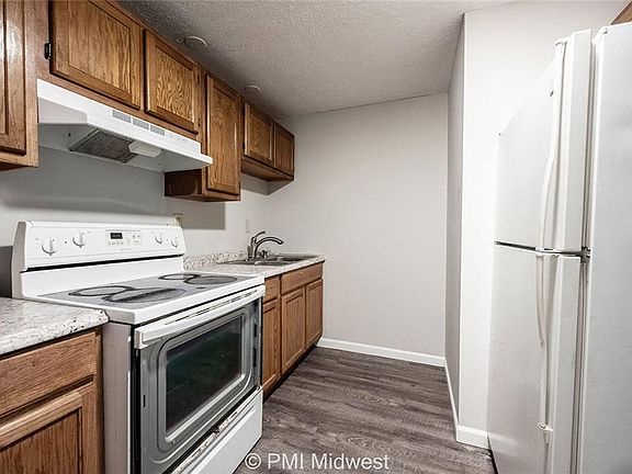 5th image of 3736 N Meridian St APT 8