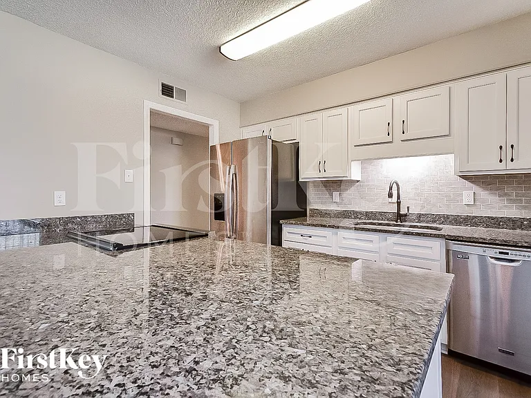 1152 Simmonsridge Dr — Photo 6