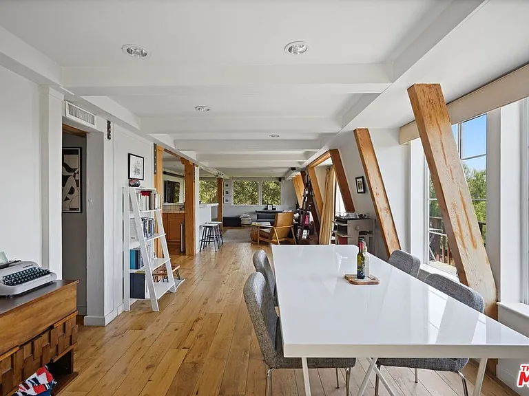 22013 Alta Dr — Photo 15