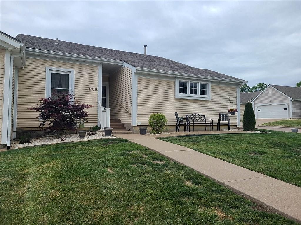 1706 Westbury Ln, Fort Scott, KS 66701 Zillow