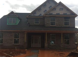 1085 Old Stone Ln, Kernersville, NC 27284