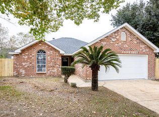 7721 Falcon Cir, Ocean Springs, MS 39564