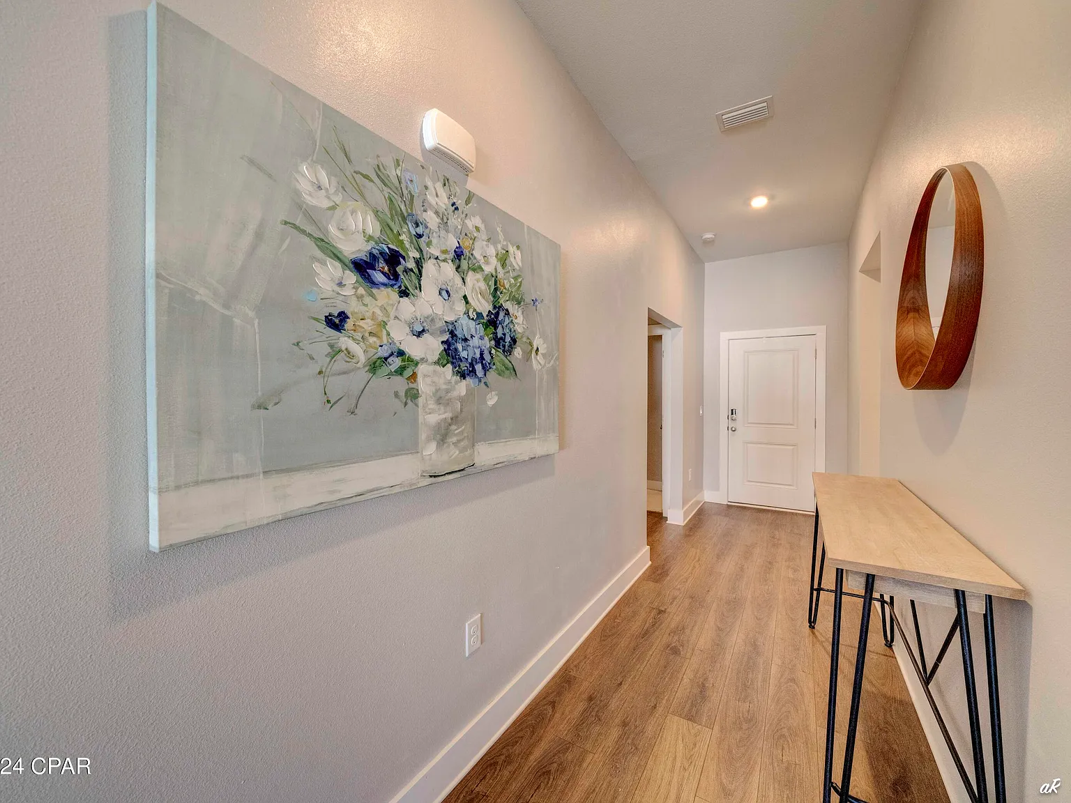 4 bed, 1834 sqft, $2,350 — Photo 2