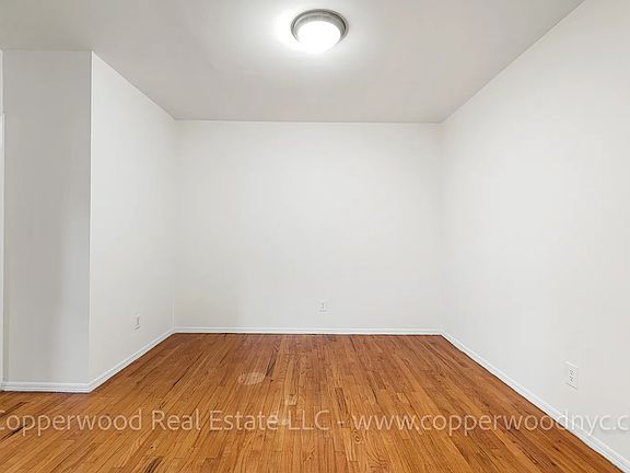 3rd image of 402 E 78th St APT 39