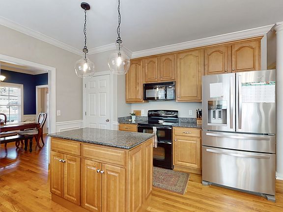 5th image of 5130 Reagan Dr