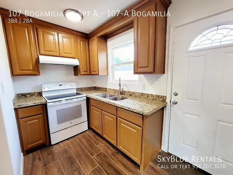 107 Bogamilia St #A — Photo 3