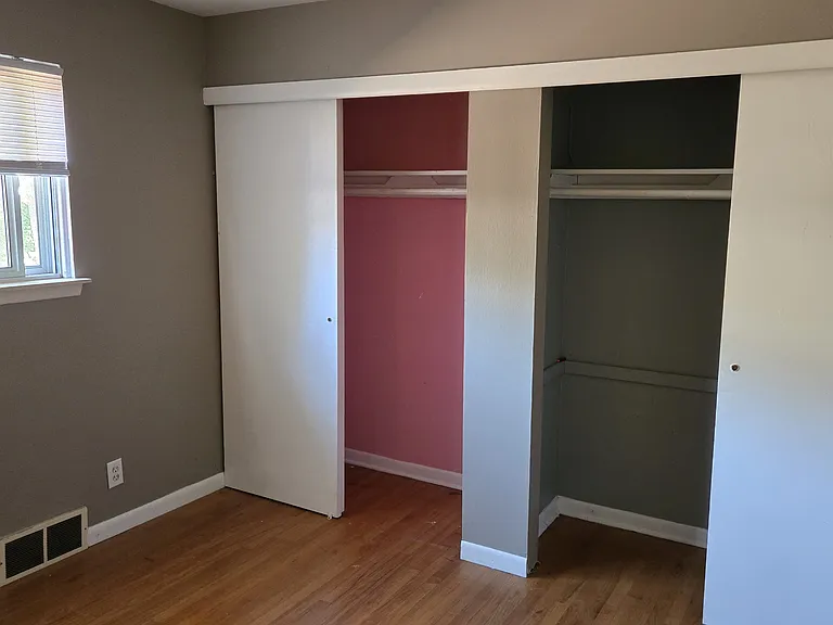 8952 Harvey St — Photo 10