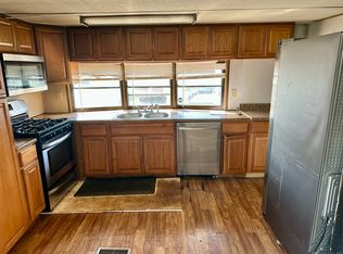 6 Comanche Rd, East Hartford, CT 06118