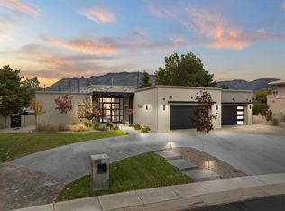 10140 Masters Dr NE, Albuquerque, NM 87111