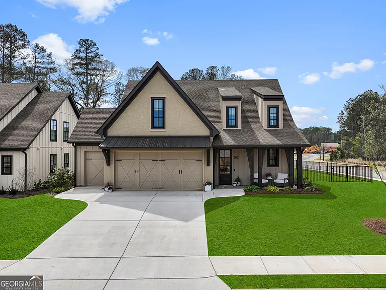 202 Regester Way — Photo 1