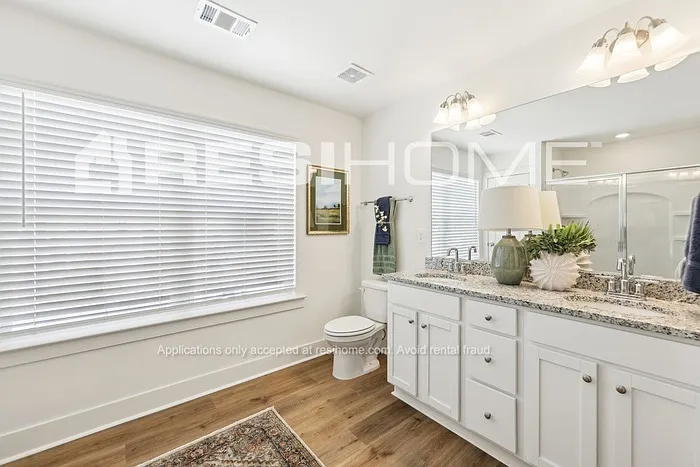 220 Frost Ln — Photo 21