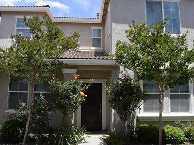 561 Betten Ct, Los Banos, CA, 93635