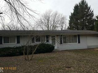 14 Karen Ct, Atlanta, IL 61723