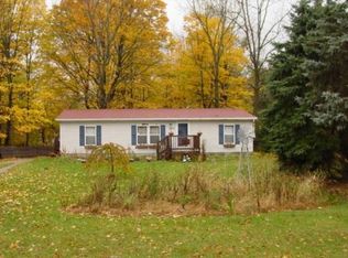 303 Sandy Knoll Dr, Decatur, MI 49045