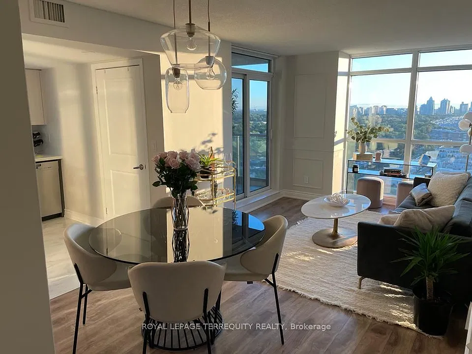 28 Harrison Garden Blvd #1911