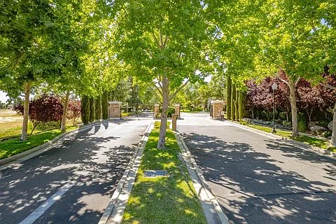 Talmont Cir — Photo 12