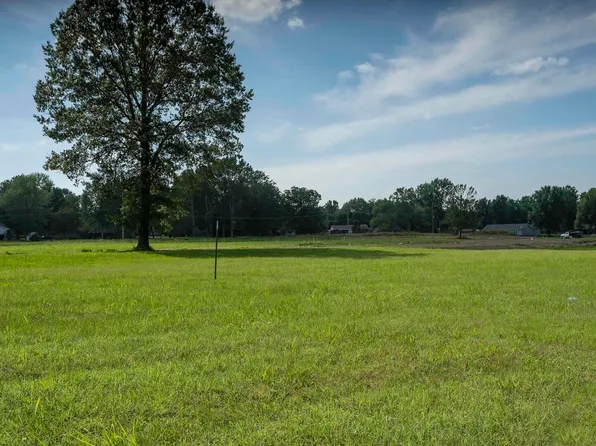 LOT 8 Prairie Meadow Dr, Herrin, IL 62948