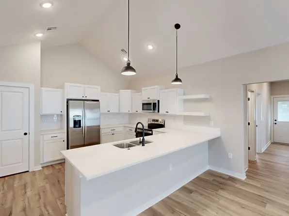 2314 E Spring Hill Dr, Goddard, KS 67052