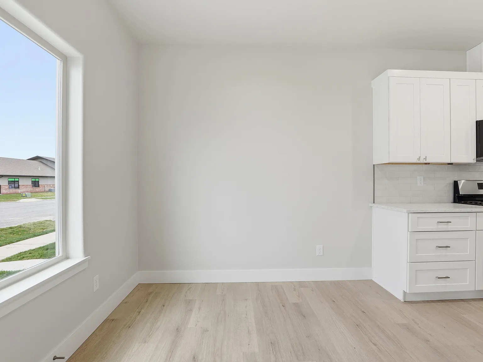 607 Creative Way - 1 — Photo 3