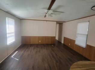 121 Shelby Dr, Pickens, SC 29671