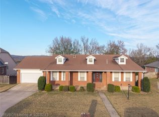 1912 Parkridge Dr, Van Buren, AR 72956