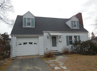 258 Linden St, Holyoke, MA 01040
