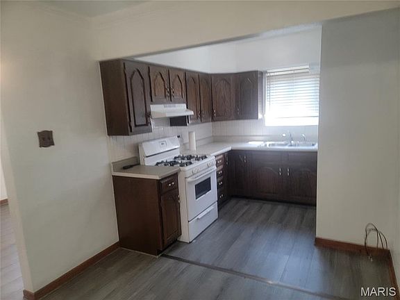 5th image of 3825 Illinois Ave