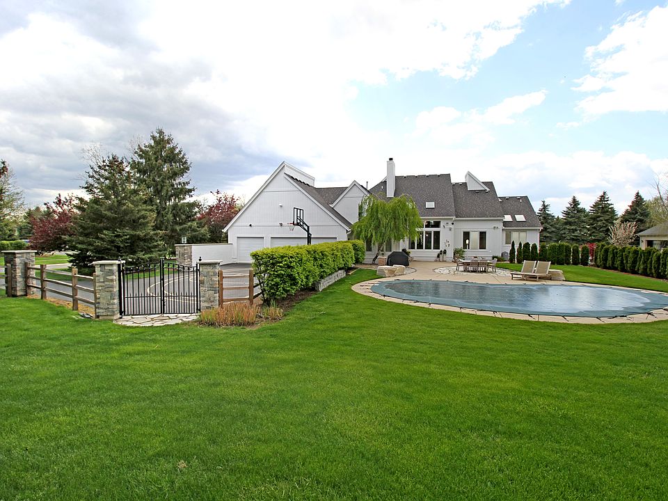 2217 Longacre Ln, Holland, OH 43528 Zillow