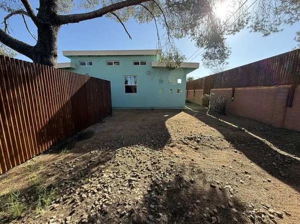 5564 E Camden St #B, Tucson, AZ 85712